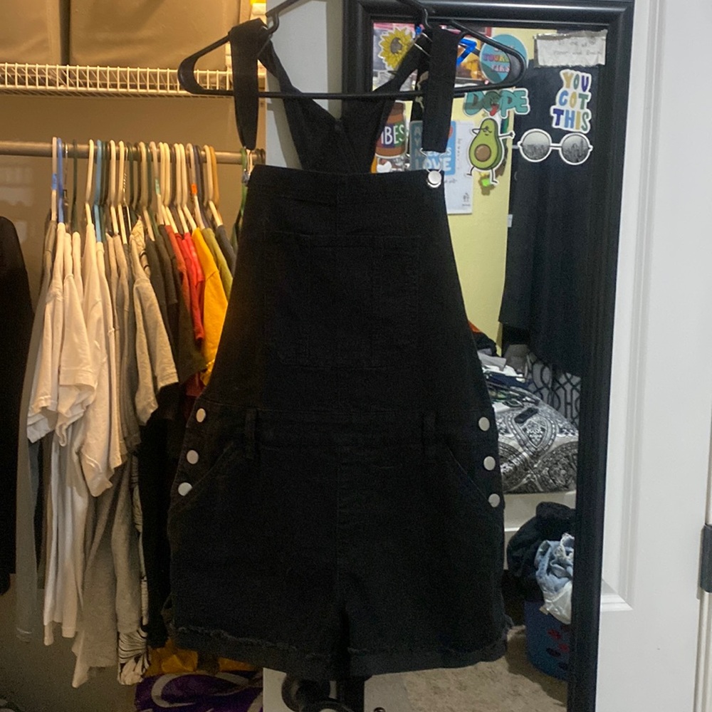 black overall shorts